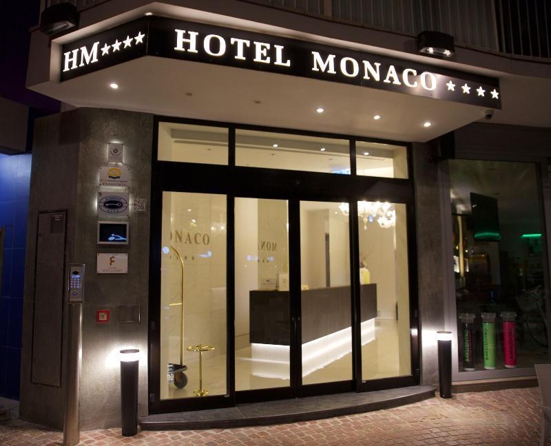 Monaco Suites Hotel リニャーノ・サッビアドーロ エクステリア 写真