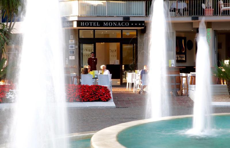 Monaco Suites Hotel リニャーノ・サッビアドーロ エクステリア 写真