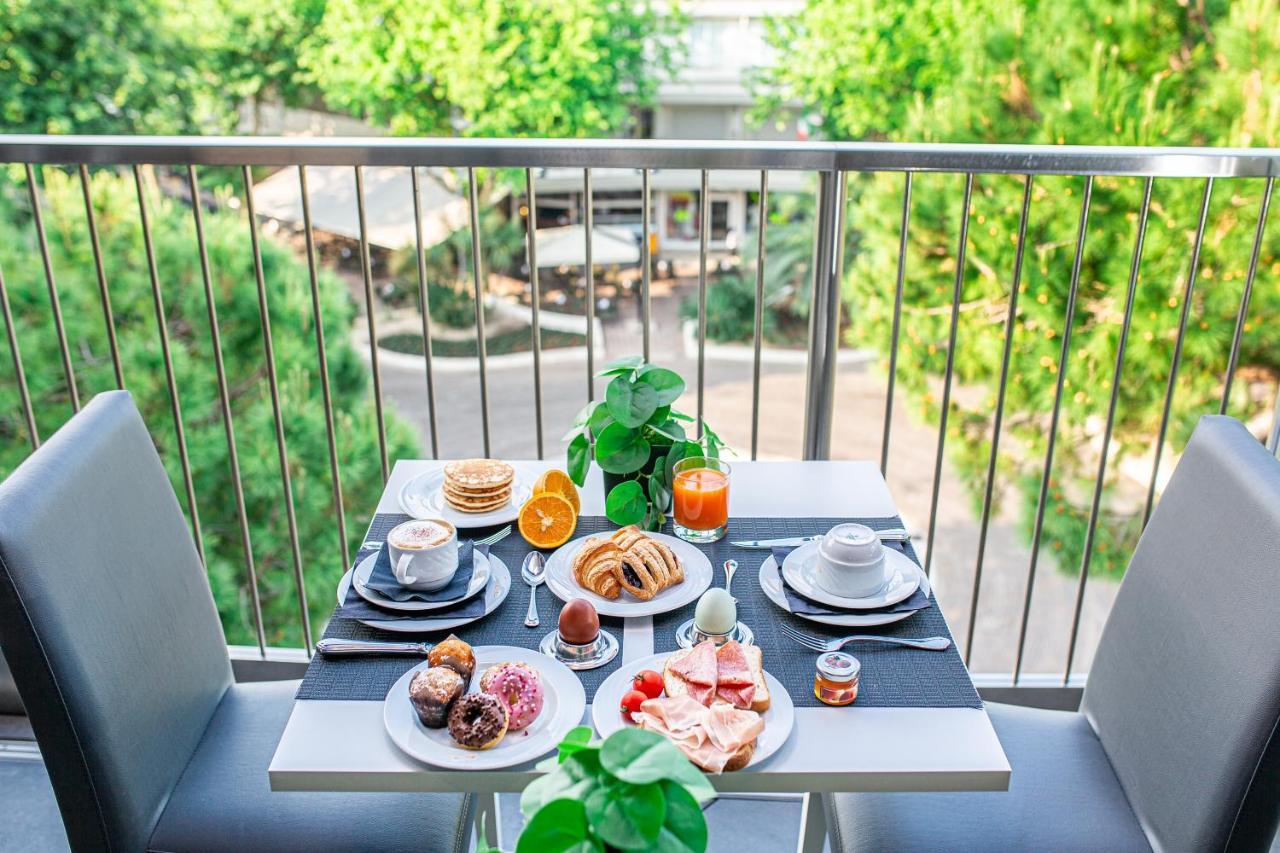 Monaco Suites Hotel リニャーノ・サッビアドーロ エクステリア 写真