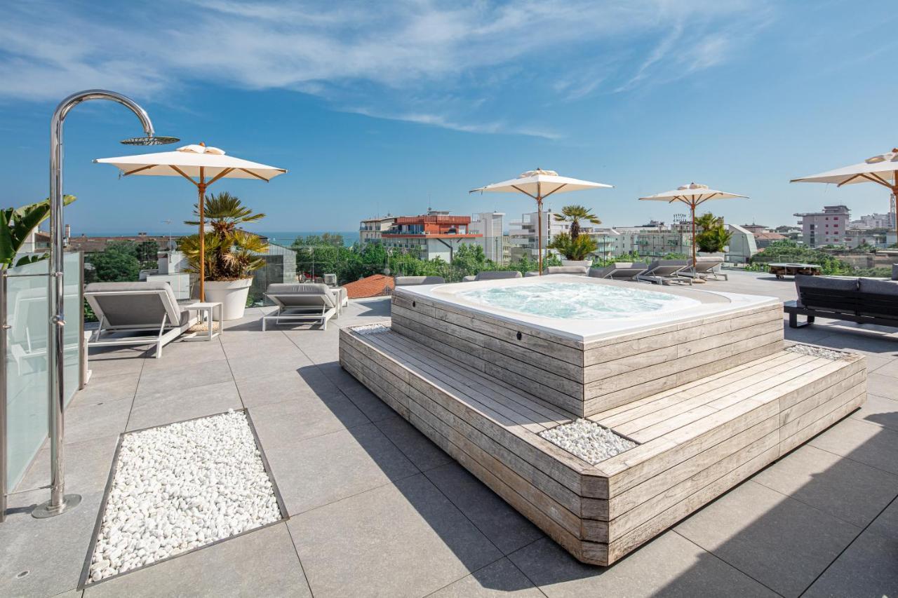 Monaco Suites Hotel リニャーノ・サッビアドーロ エクステリア 写真