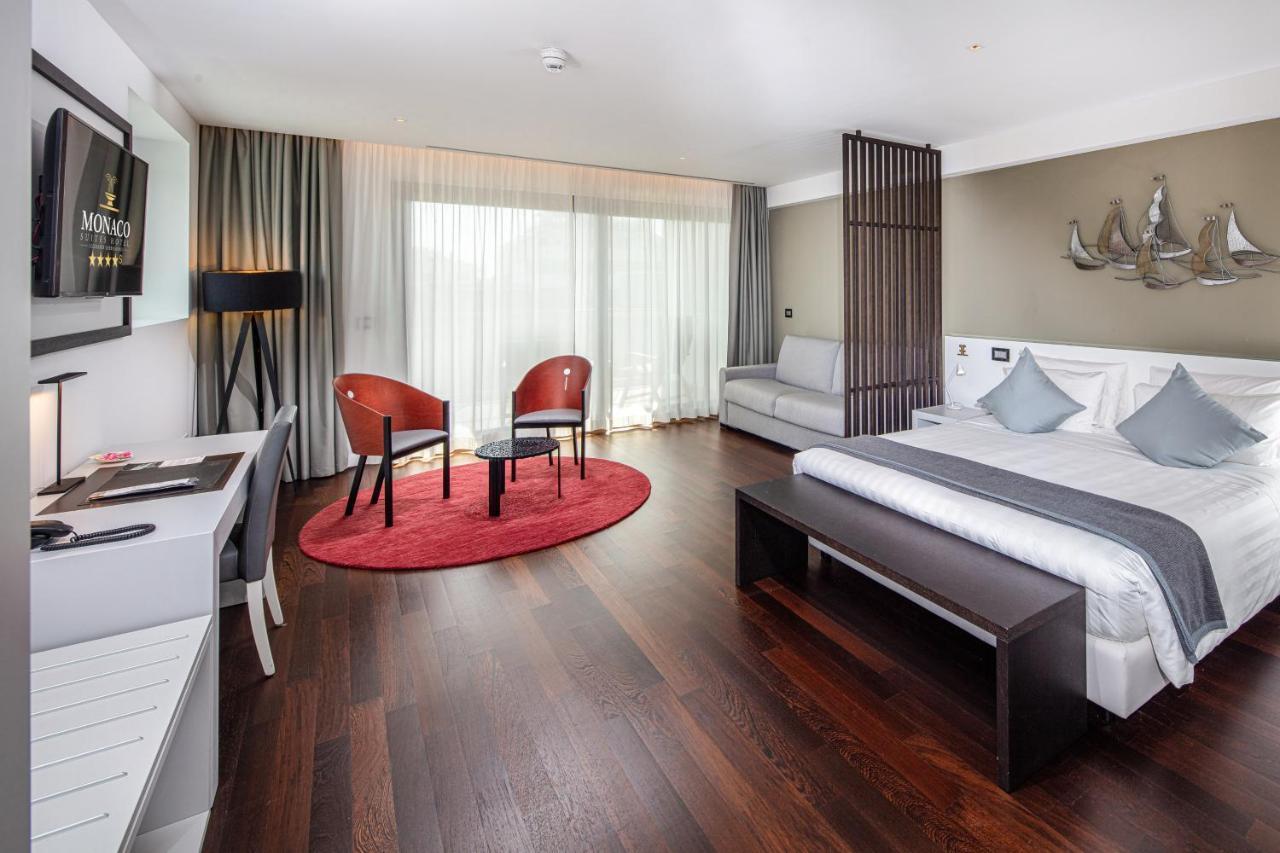 Monaco Suites Hotel リニャーノ・サッビアドーロ エクステリア 写真