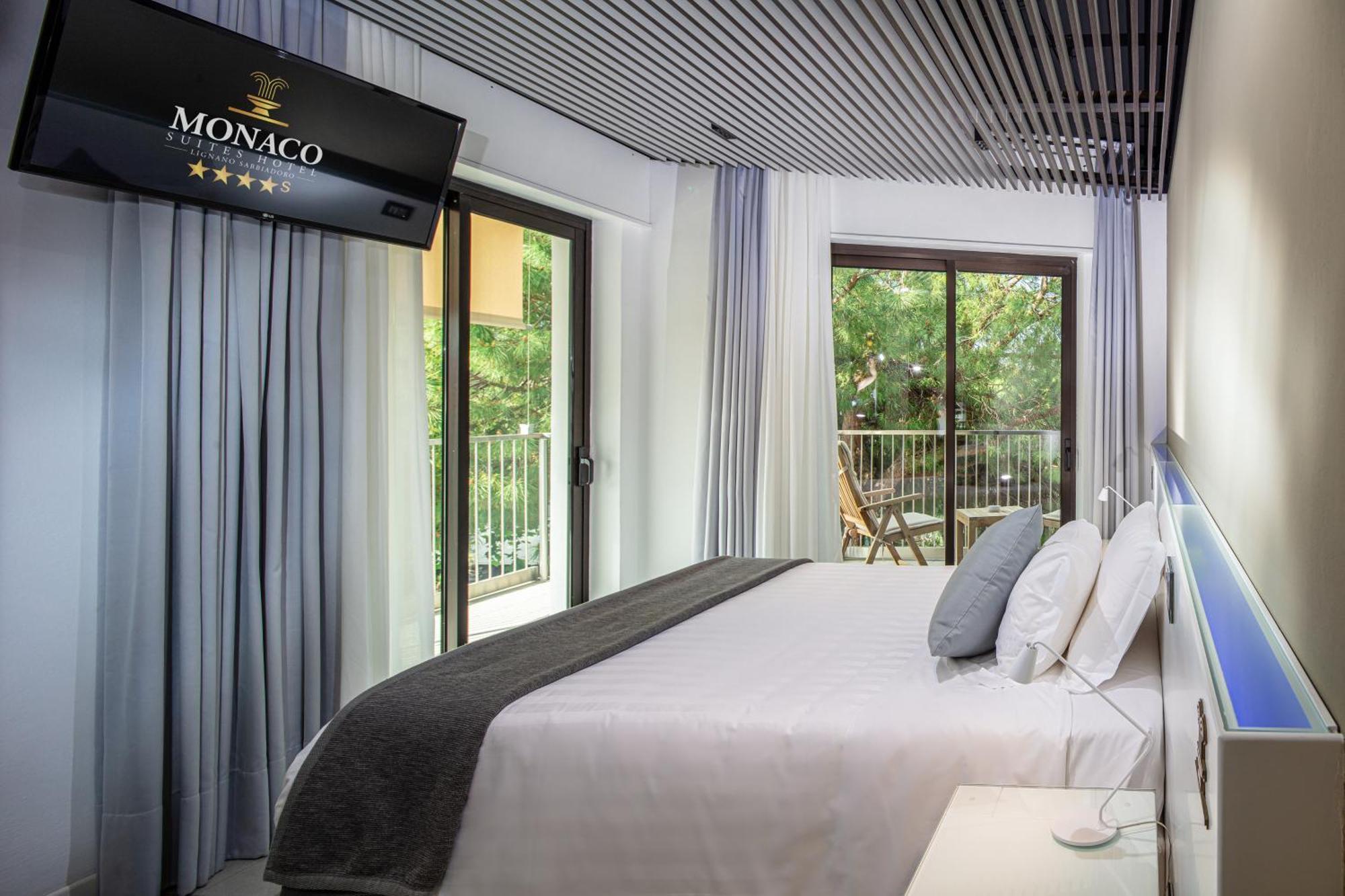 Monaco Suites Hotel リニャーノ・サッビアドーロ 部屋 写真